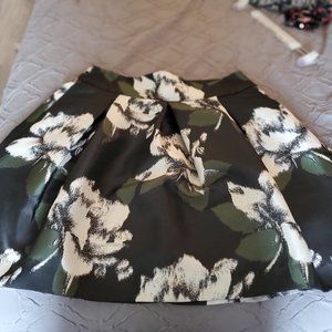 RW&Co - floral flared skirt - size 12